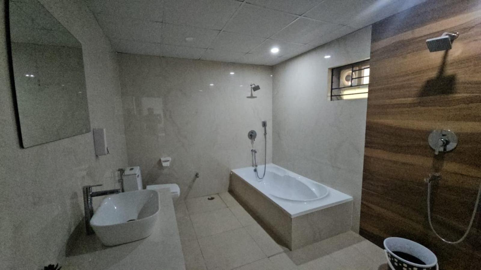 The Nest Bed & Breakfast Bhubaneswar Bagian luar foto