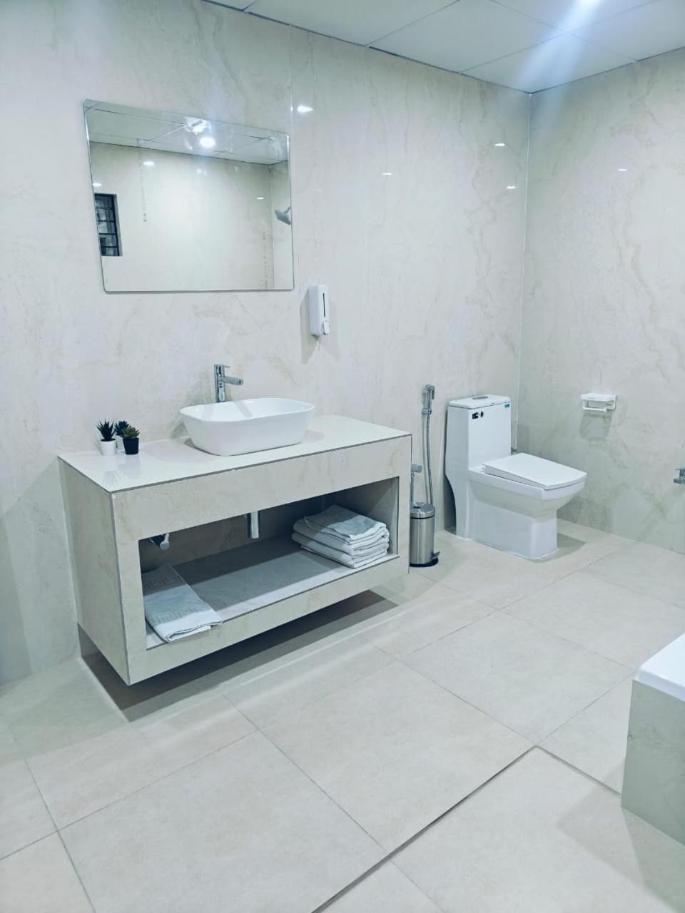 The Nest Bed & Breakfast Bhubaneswar Bagian luar foto